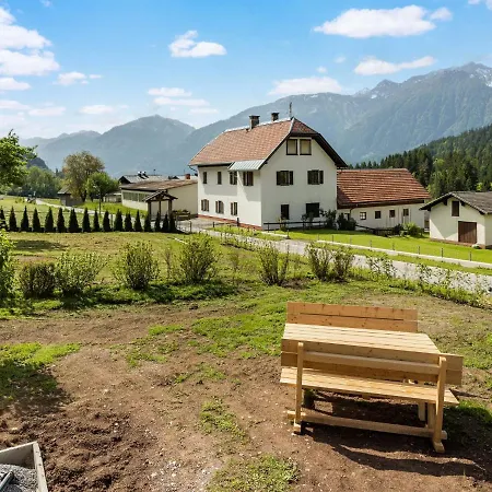 Holiday In The Ski Area In Koetschach-mauthen Vakantiehuis