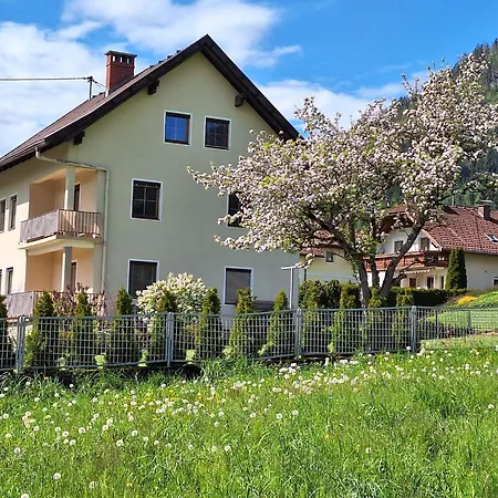 Holiday In The Ski Area In Koetschach-mauthen *